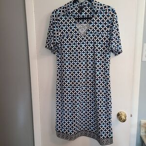 White House Black Market Short Sleeve Blue Retro Pattern  Style Chain Size M